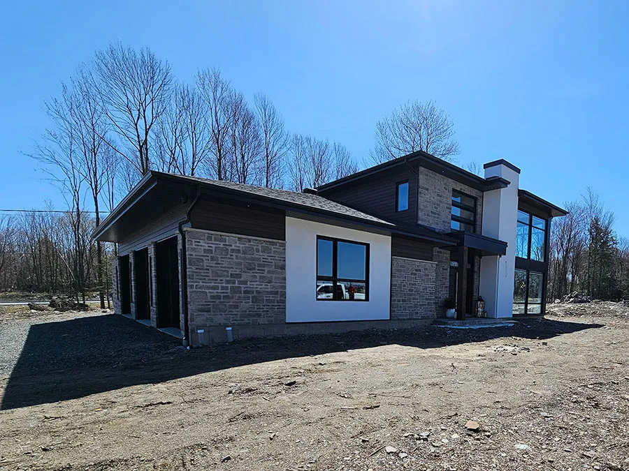 Réalisation 11 Top Gouttière — Maison unifamiliale — Granby à Granby